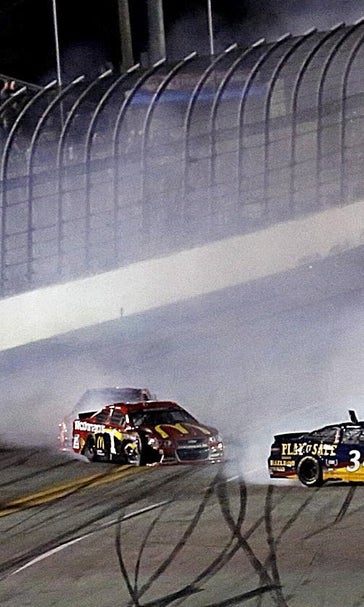 Denny Hamlin grabs win in wild finish to second Duel